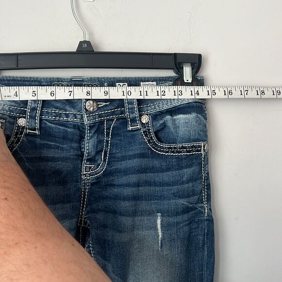 Stylish Embroidered Denim Jeans by Miss‎ Me Size 25 - Picture 7 of 9